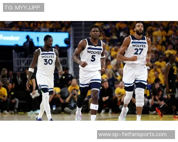 官方实力榜点燃热议：雷霆领跑，掘金紧追，湖人第七，勇士第八