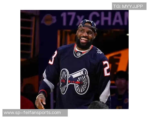 湖人官方晒队内训练片段:训练馆内氛围拉满,展现明星球队的不凡韧性与激情 湖人官方晒队内训练片段:训练馆内氛围拉满,展现明星球队的不凡韧性与激情