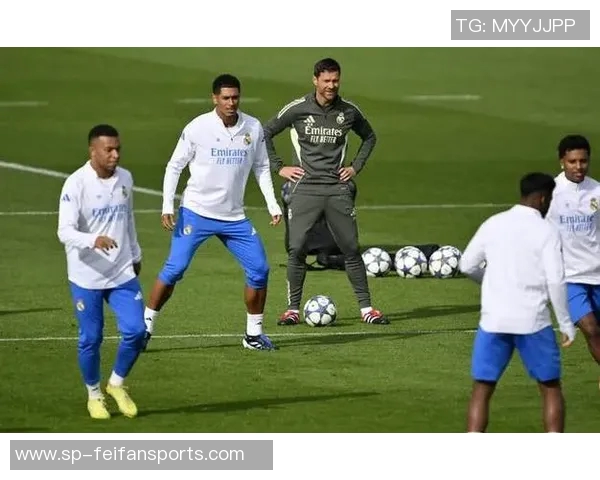 TA跟队:皇马内部针对阿隆索去留有两种不同声音 TA跟队:皇马内部针对阿隆索去留有两种不同声音