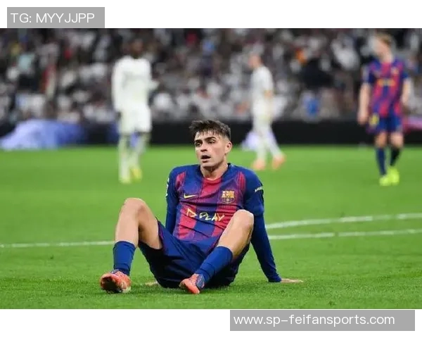 佩德里在国家德比受伤,预计缺阵4-5周,巴萨中场面临严峻考验 佩德里在国家德比受伤,预计缺阵4-5周,巴萨中场面临严峻考验