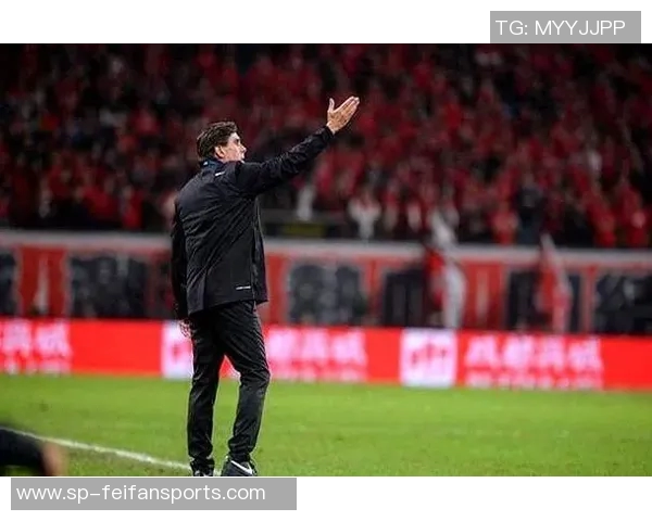 拉莫斯点球攻破纳瓦斯球门,赛后调侃:我太了解你了兄弟 拉莫斯点球攻破纳瓦斯球门,赛后调侃:我太了解你了兄弟